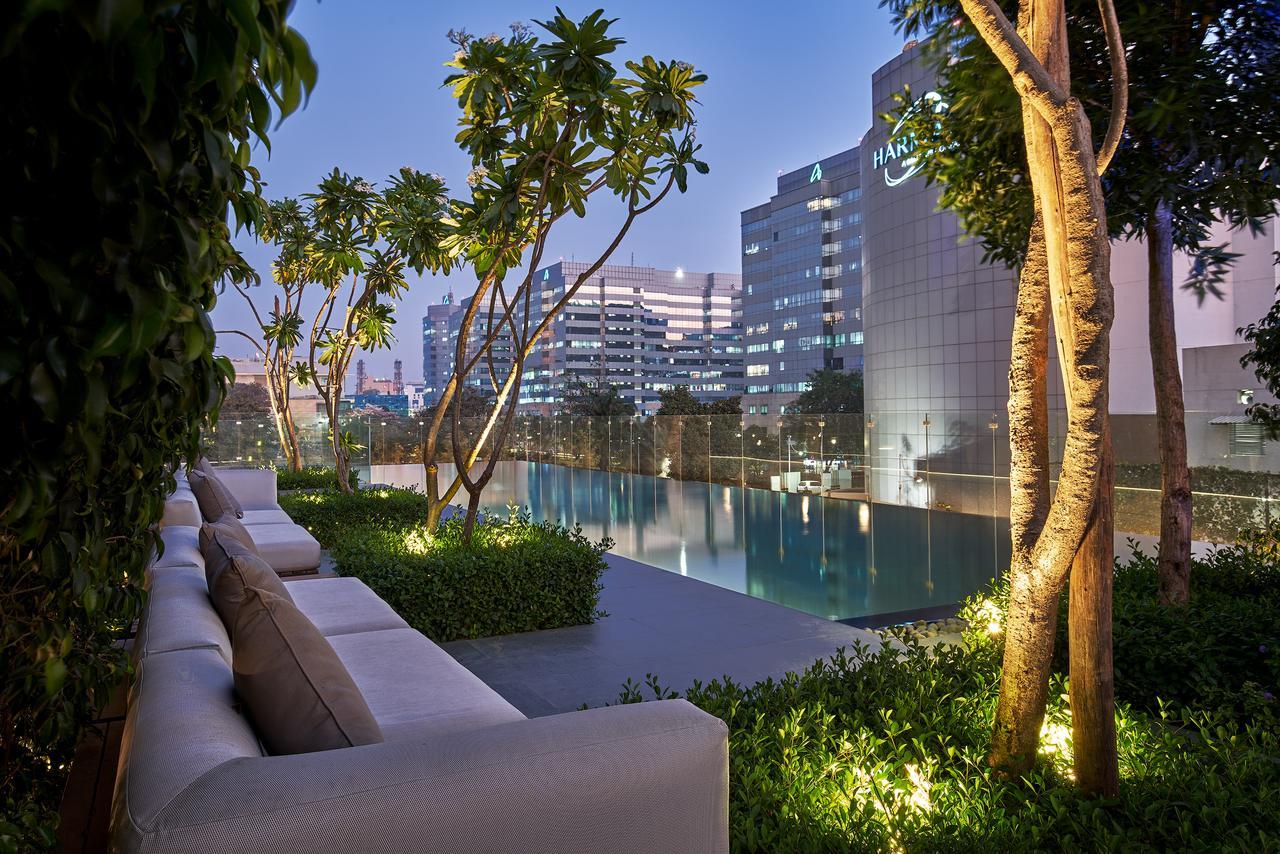 Отель The Den, Bengaluru Экстерьер фото