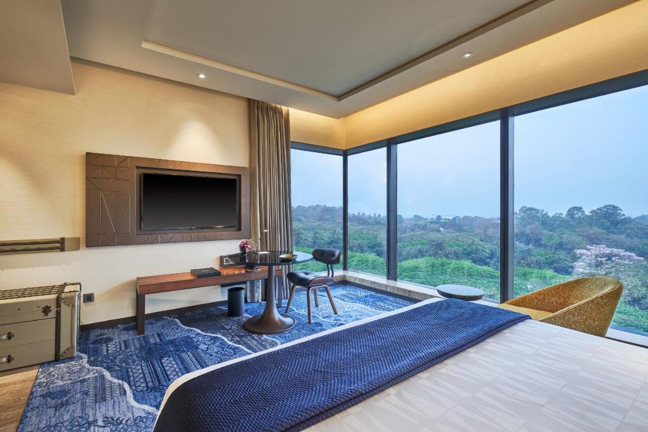 Отель The Den, Bengaluru Экстерьер фото